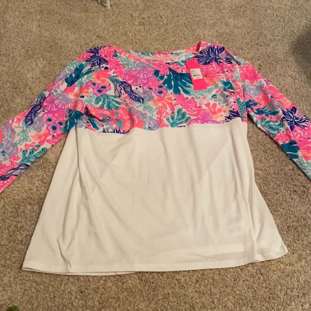 Lilly Pulitzer long sleeve top size large NWT